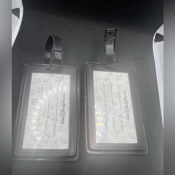 Preowned Walt Disney World Luggage Tags (2) - Picture 3 of 7